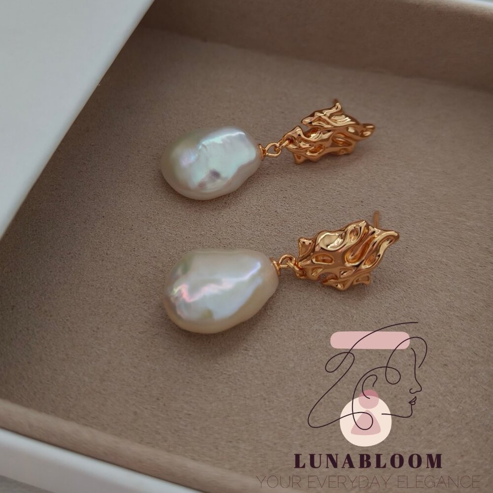 Baroque Pearl Earrings